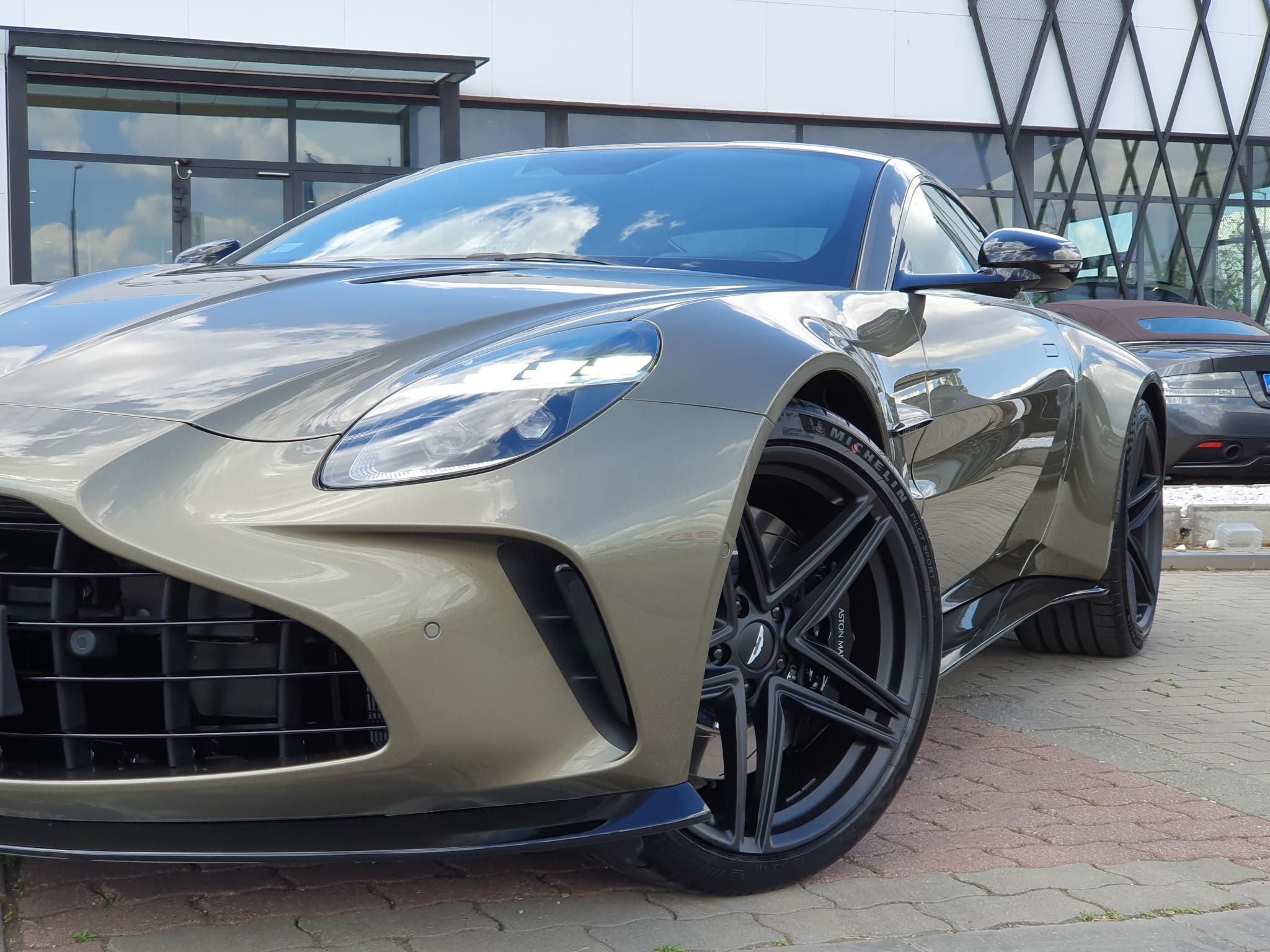 ASTON MARTIN VANTAGE 4.0 V8. (Automata) - 7. kép