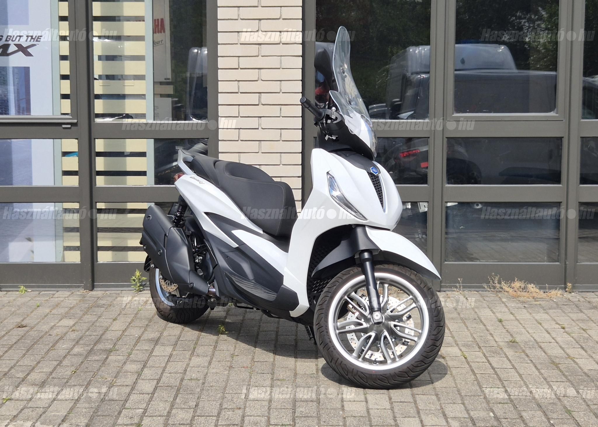 PIAGGIO BEVERLY 400