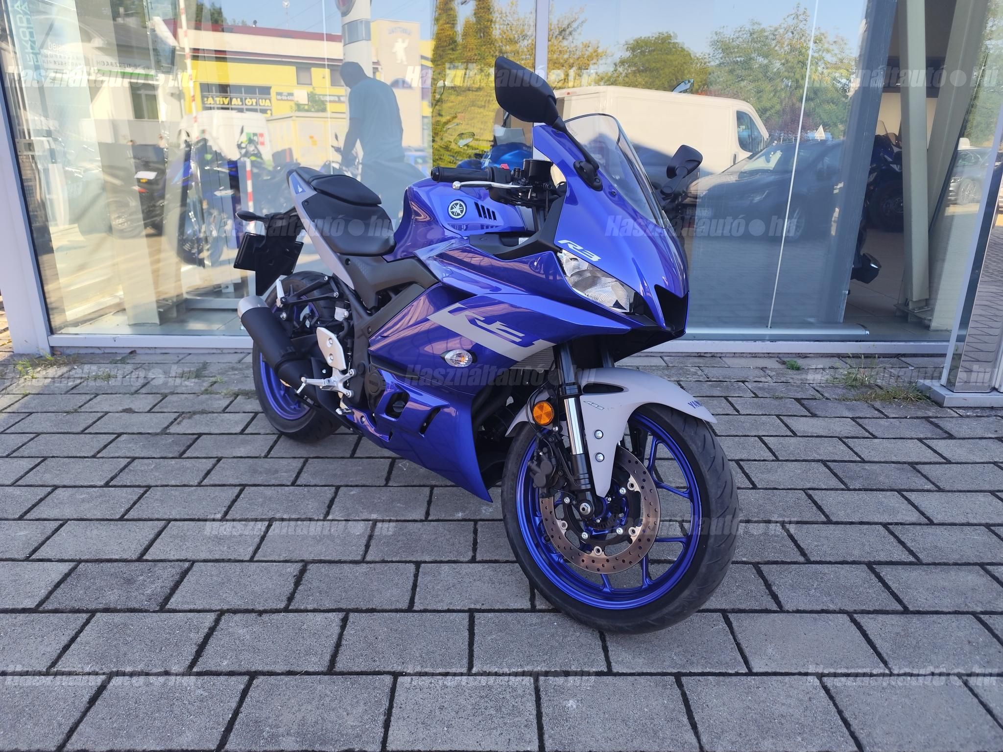 YAMAHA YZF R3