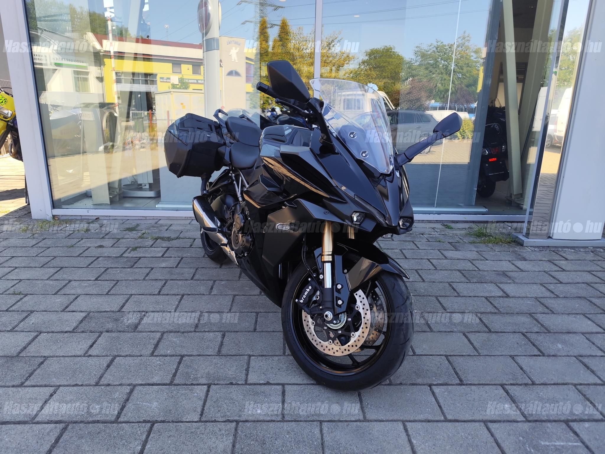 SUZUKI GSX-S 1000 GT