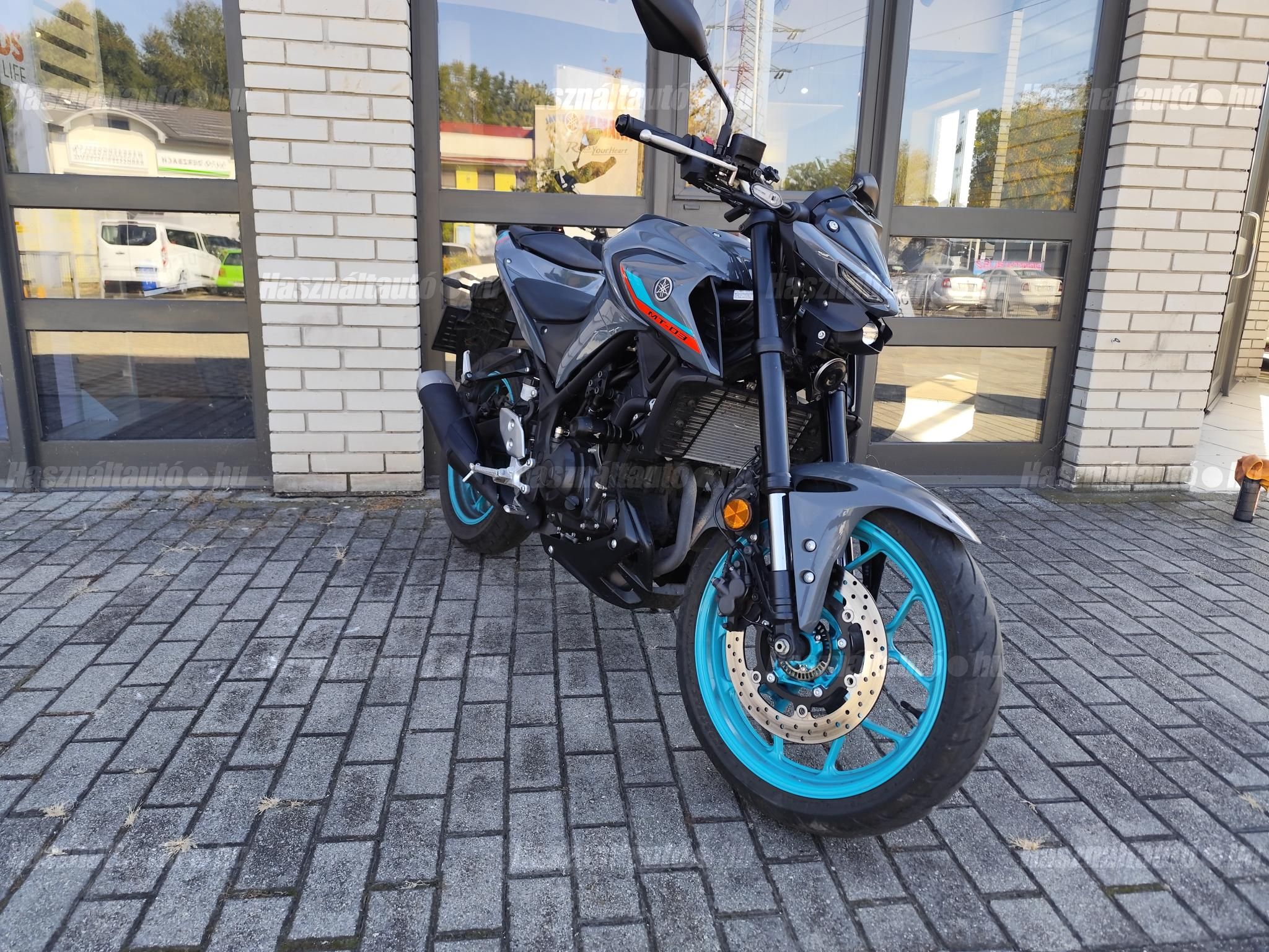 YAMAHA MT-03