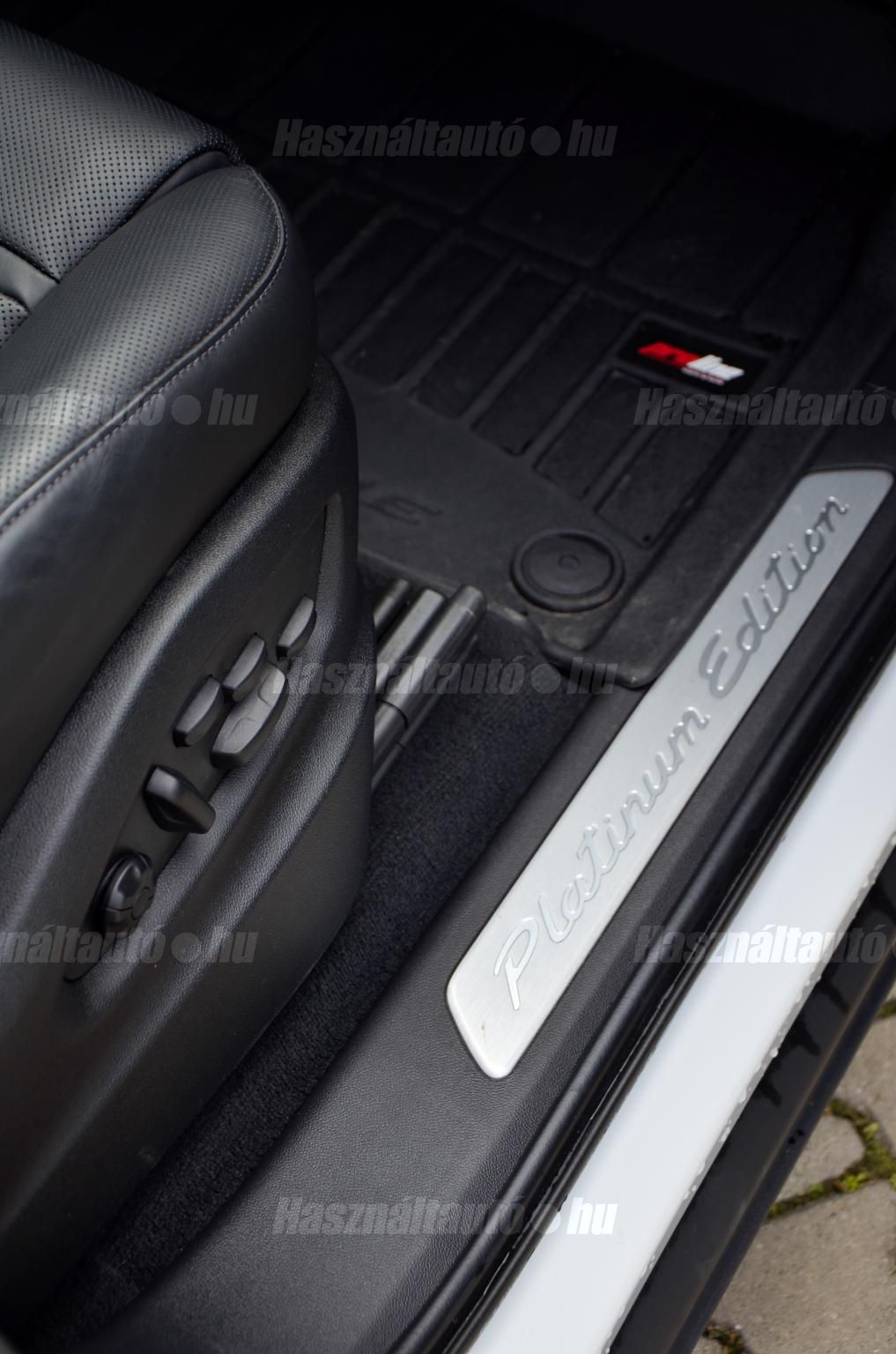Porsche Cayenne – 10. kép