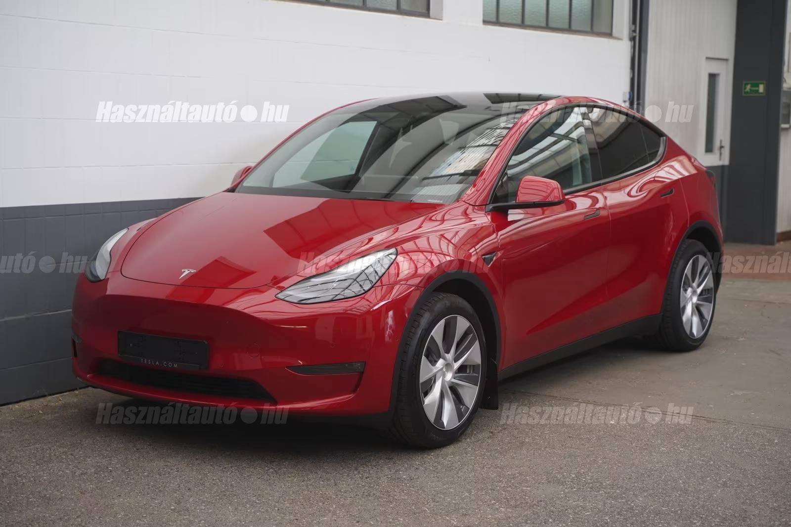 Tesla Model – 1. kép