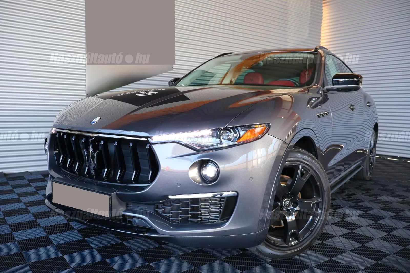 Maserati Levante – 1. kép