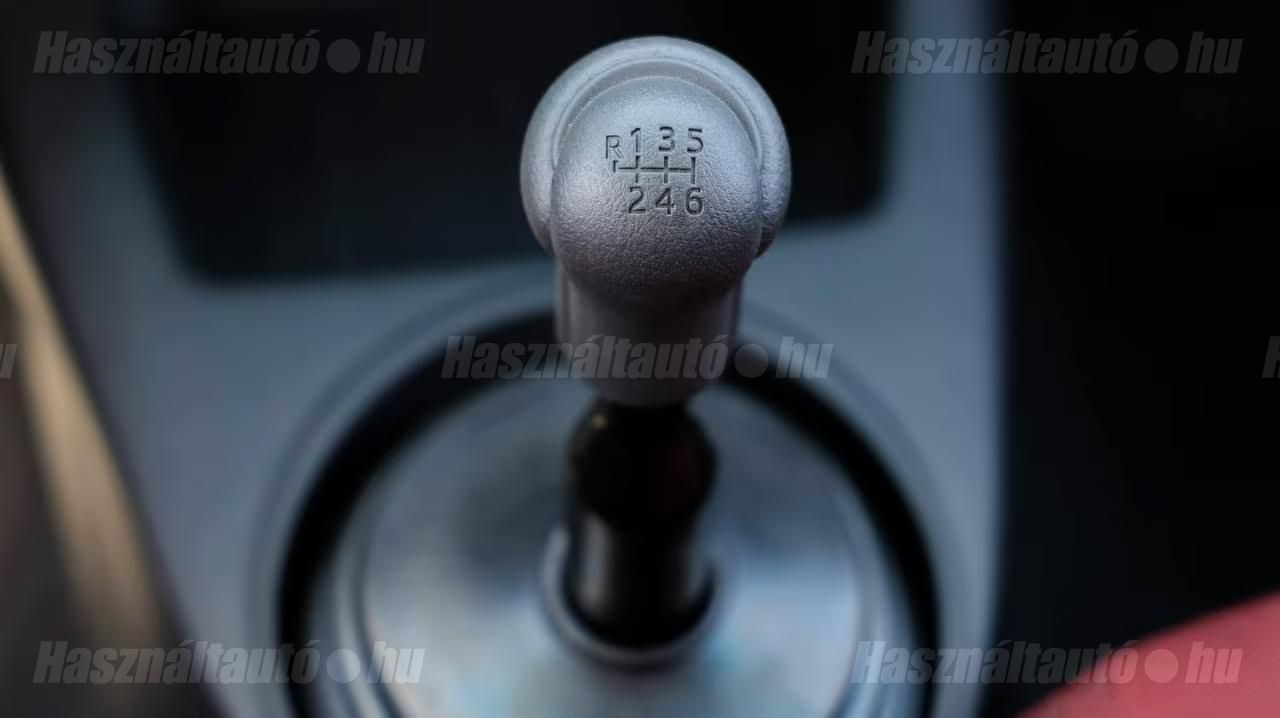 Toyota Hilux – 7. kép