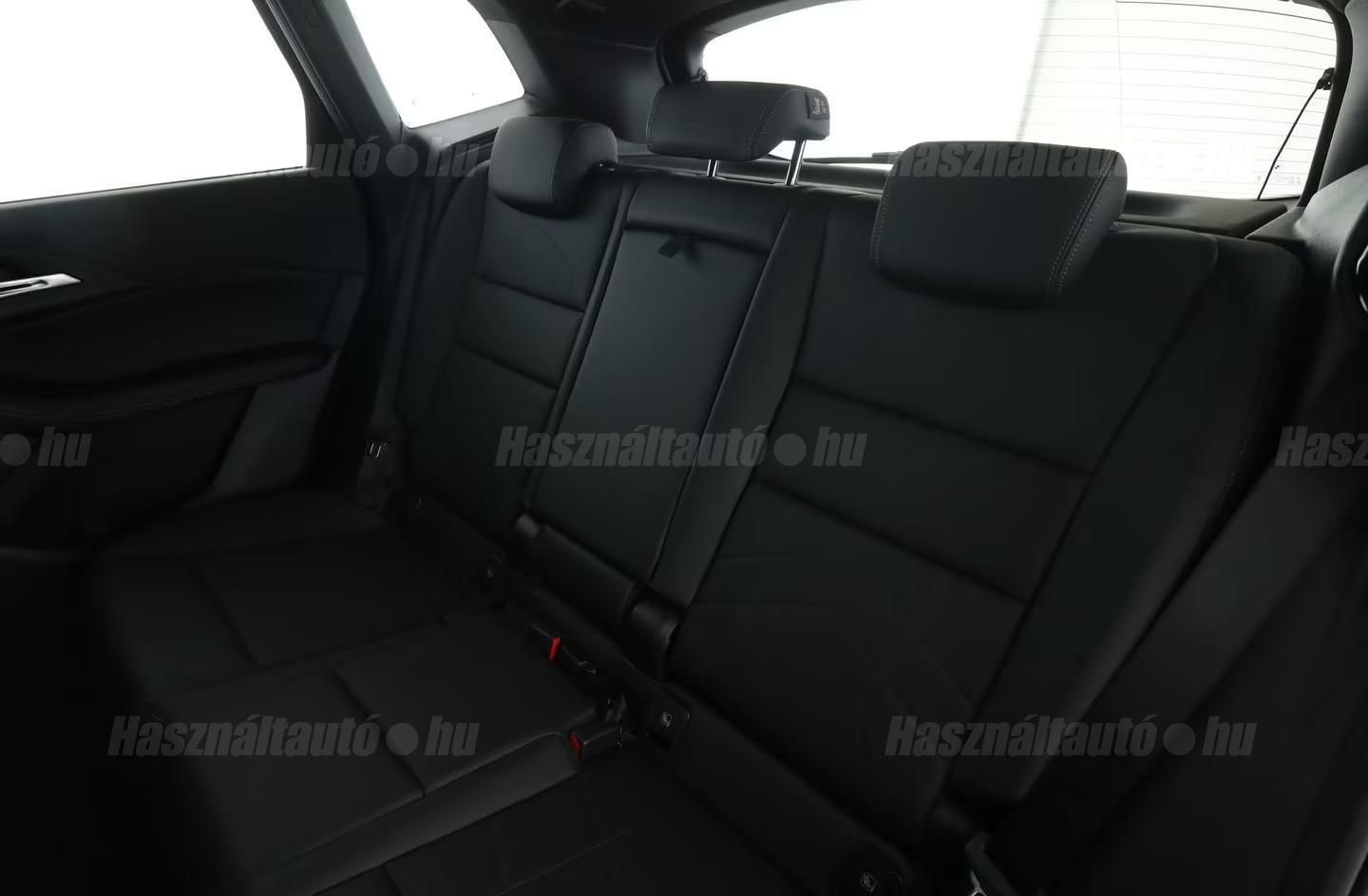 BMW 230e – 10. kép