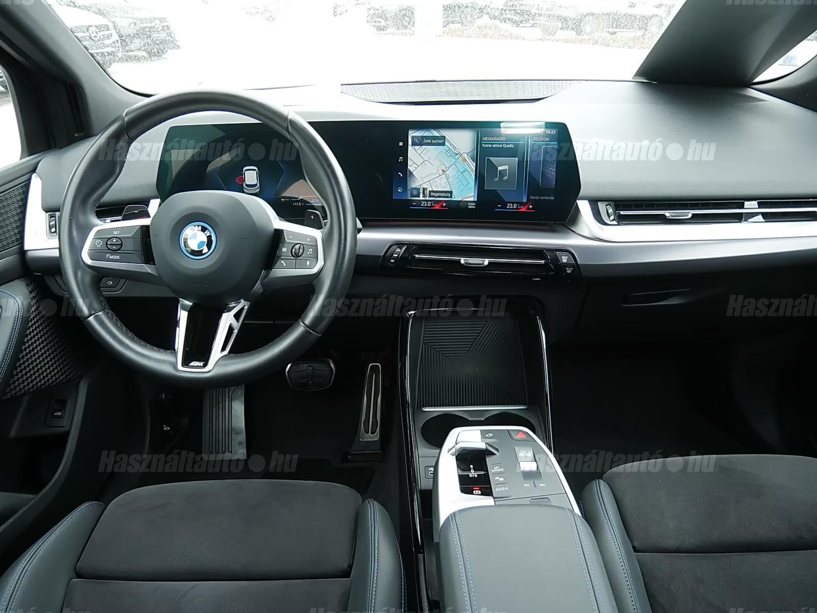 BMW 225e – 2. kép