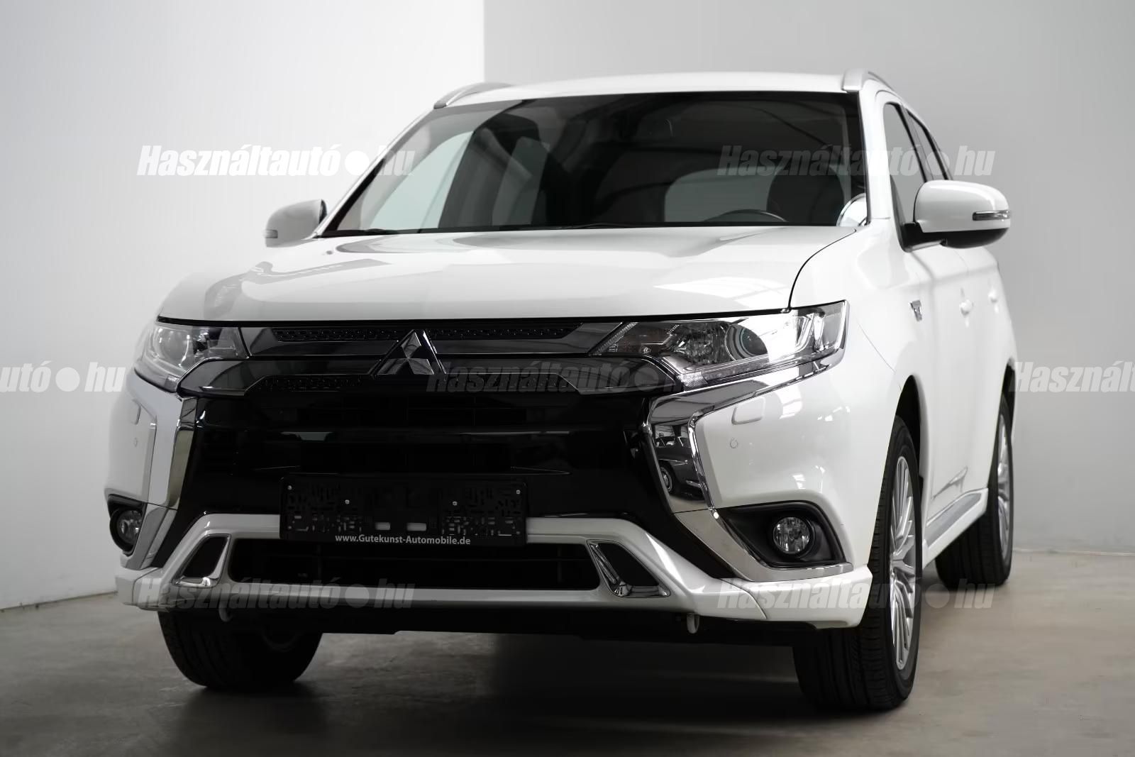Mitsubishi Outlander – 1. kép