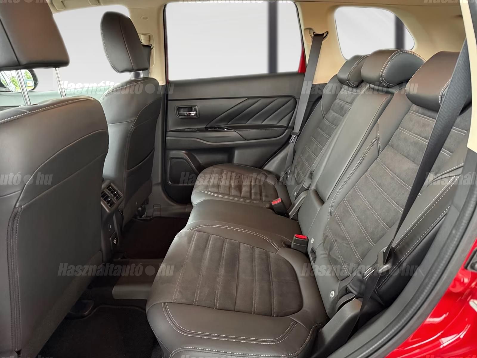 Mitsubishi Outlander – 9. kép