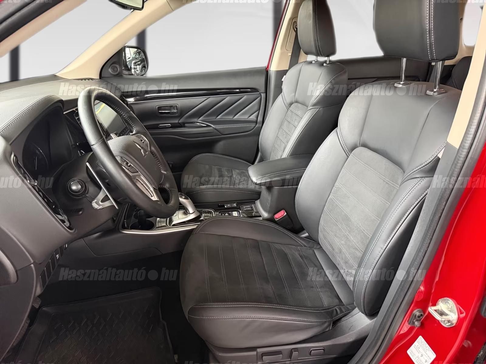 Mitsubishi Outlander – 3. kép