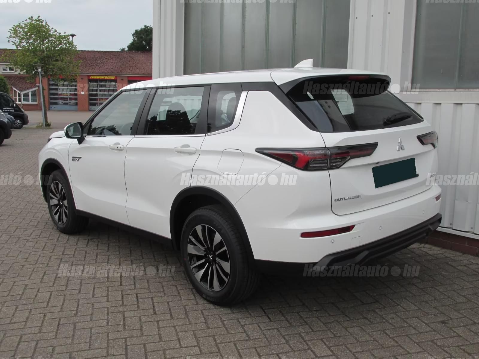 Mitsubishi Outlander – 9. kép