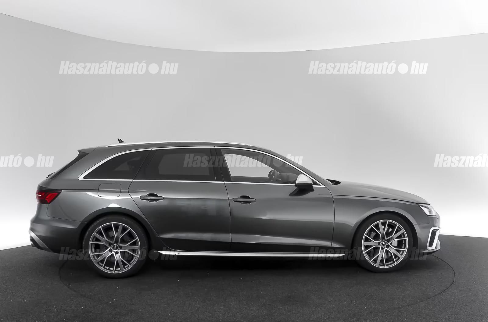 Audi S4 – 9. kép