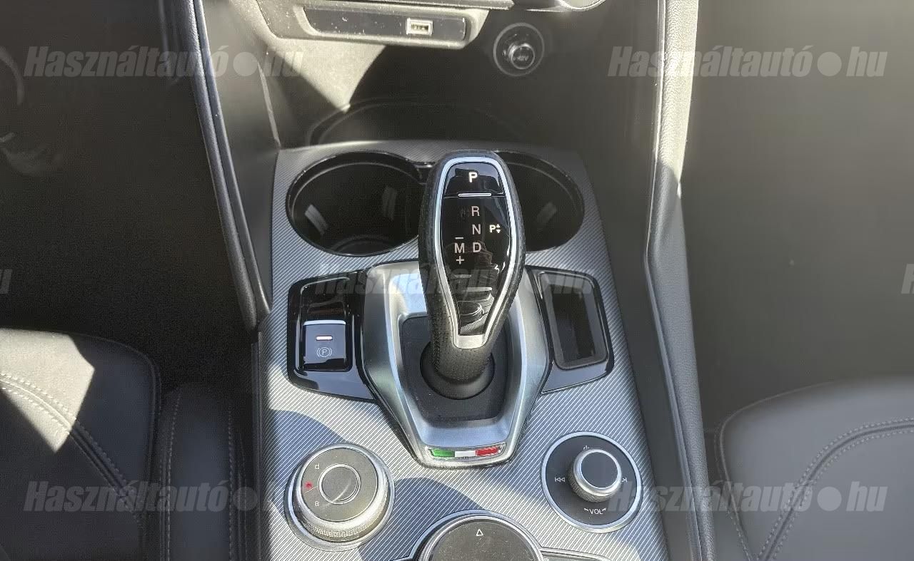 Alfa Romeo Giulia – 4. kép