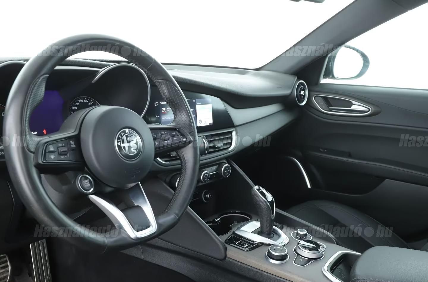 Alfa Romeo Giulia – 4. kép