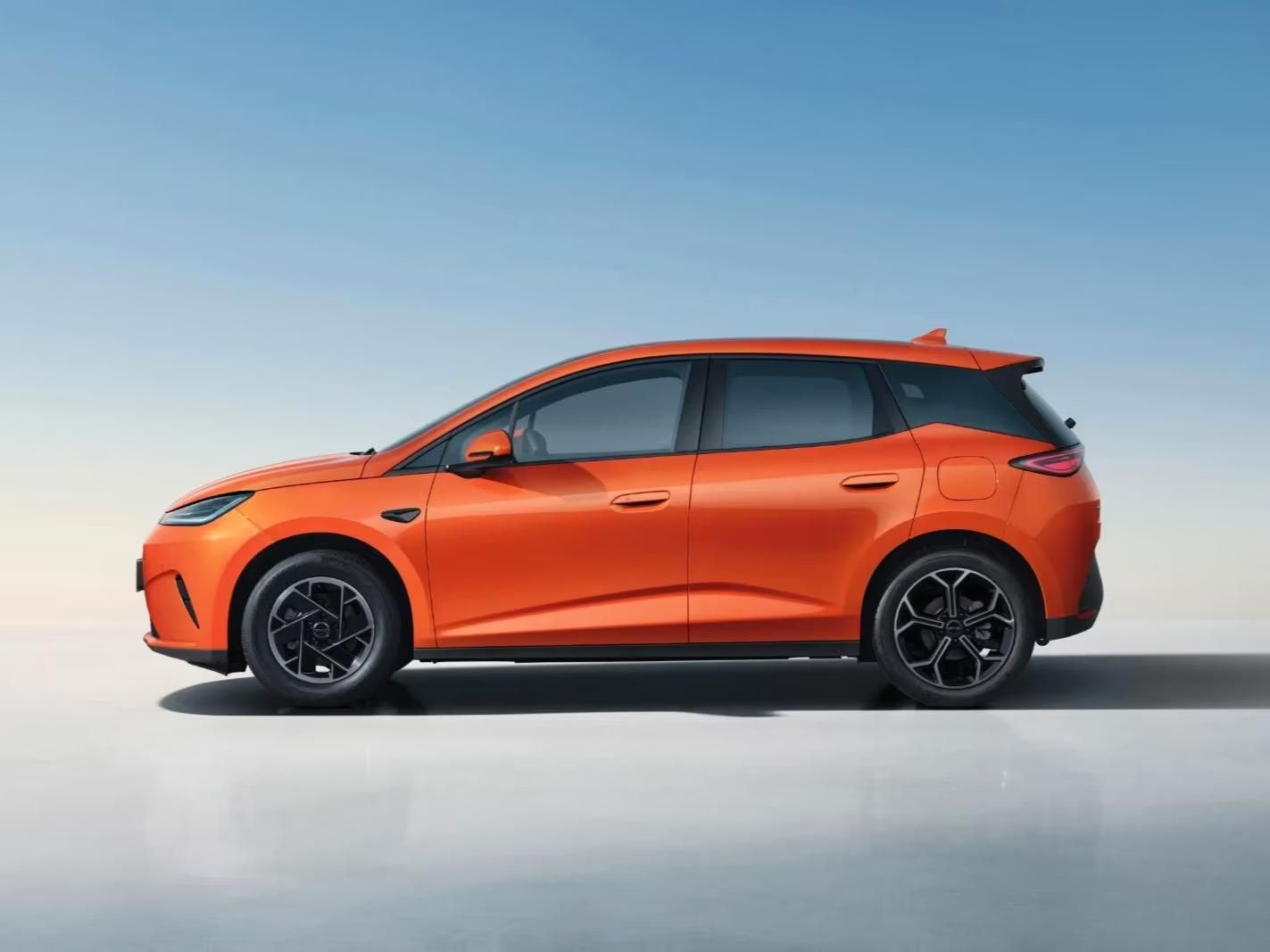Használt BYD Dolphin G (2026, narancs) – 3. kép