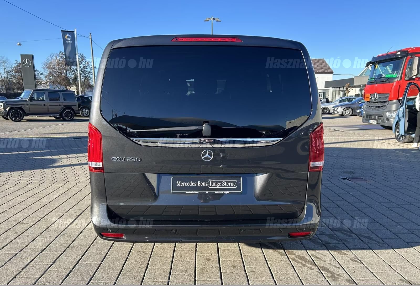 Mercedes-Benz Eqv – 10. kép