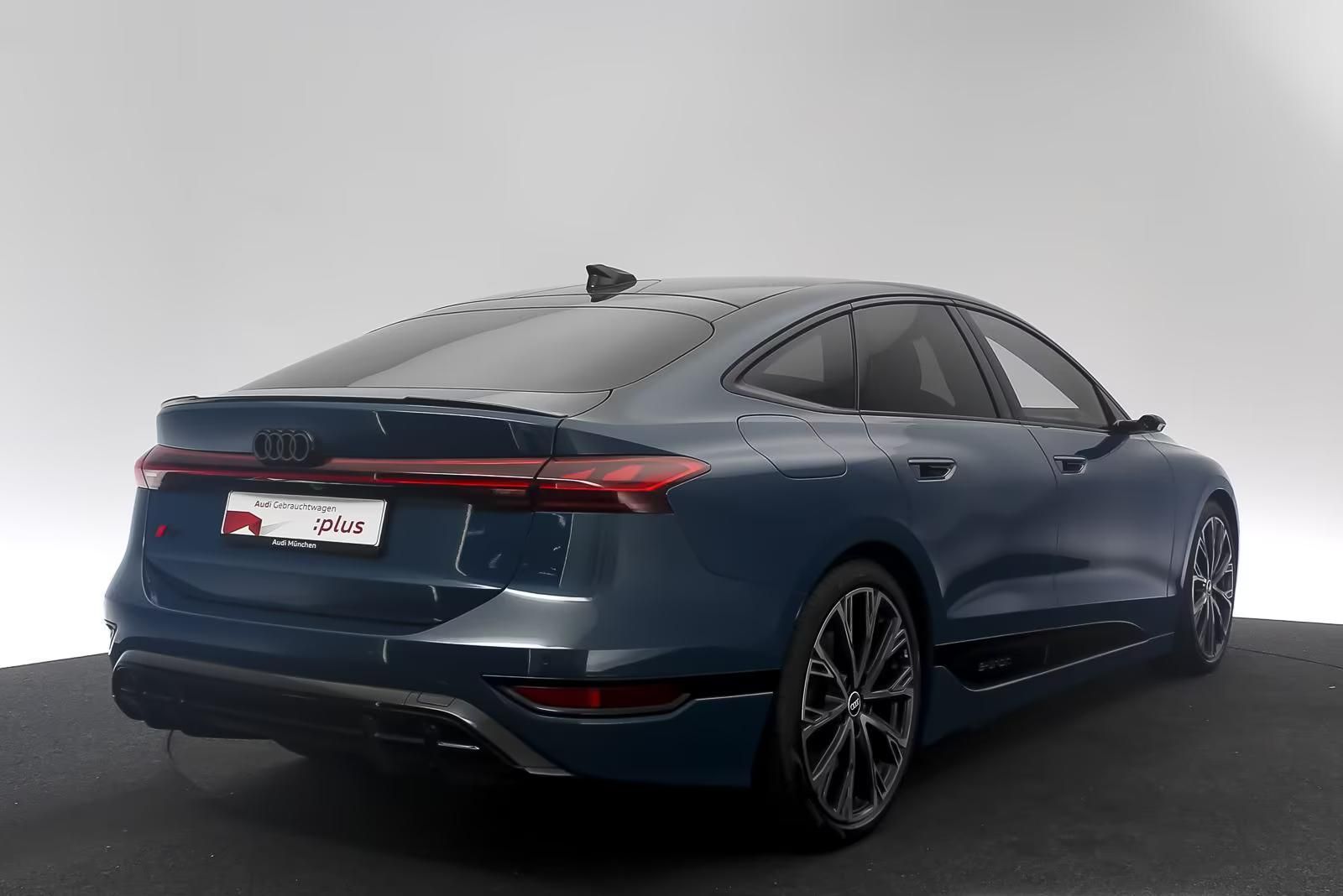 Használt Audi S6 (2025, kék) – 10. kép