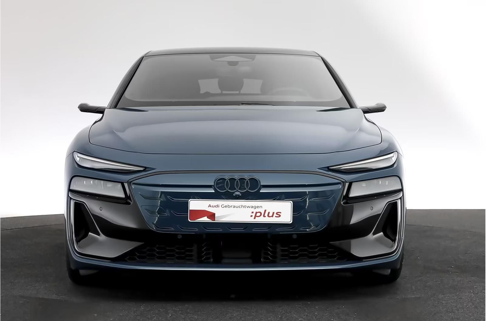 Használt Audi S6 (2025, kék) – 2. kép