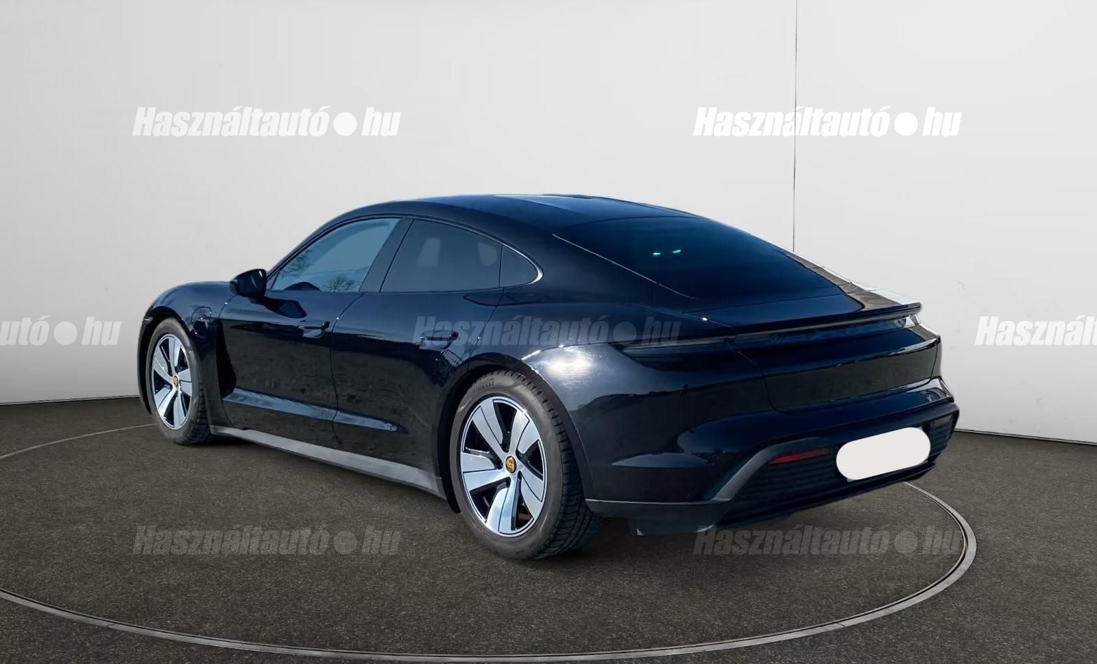 Porsche Taycan – 10. kép