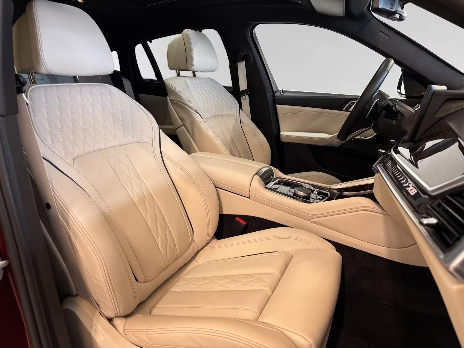 Használt BMW X6 (2025, piros) – 4. kép