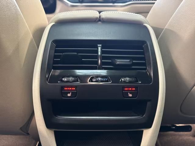 Használt BMW X6 (2025, piros) – 8. kép