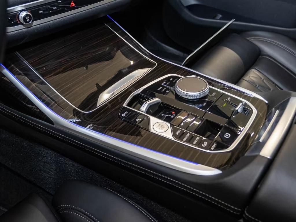 Használt BMW X7 (2024, fehér) – 6. kép