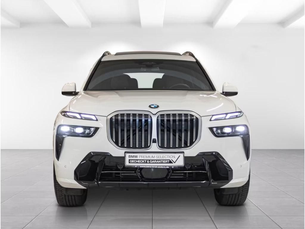 Használt BMW X7 (2024, fehér) – 2. kép