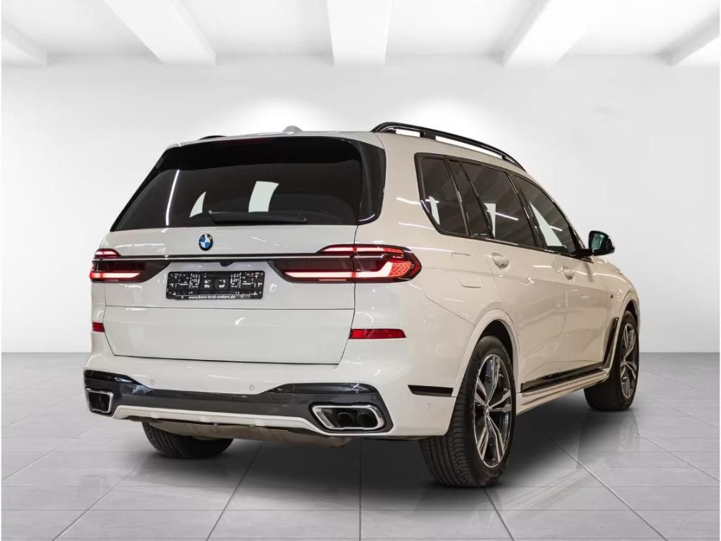 Használt BMW X7 (2024, fehér) – 11. kép