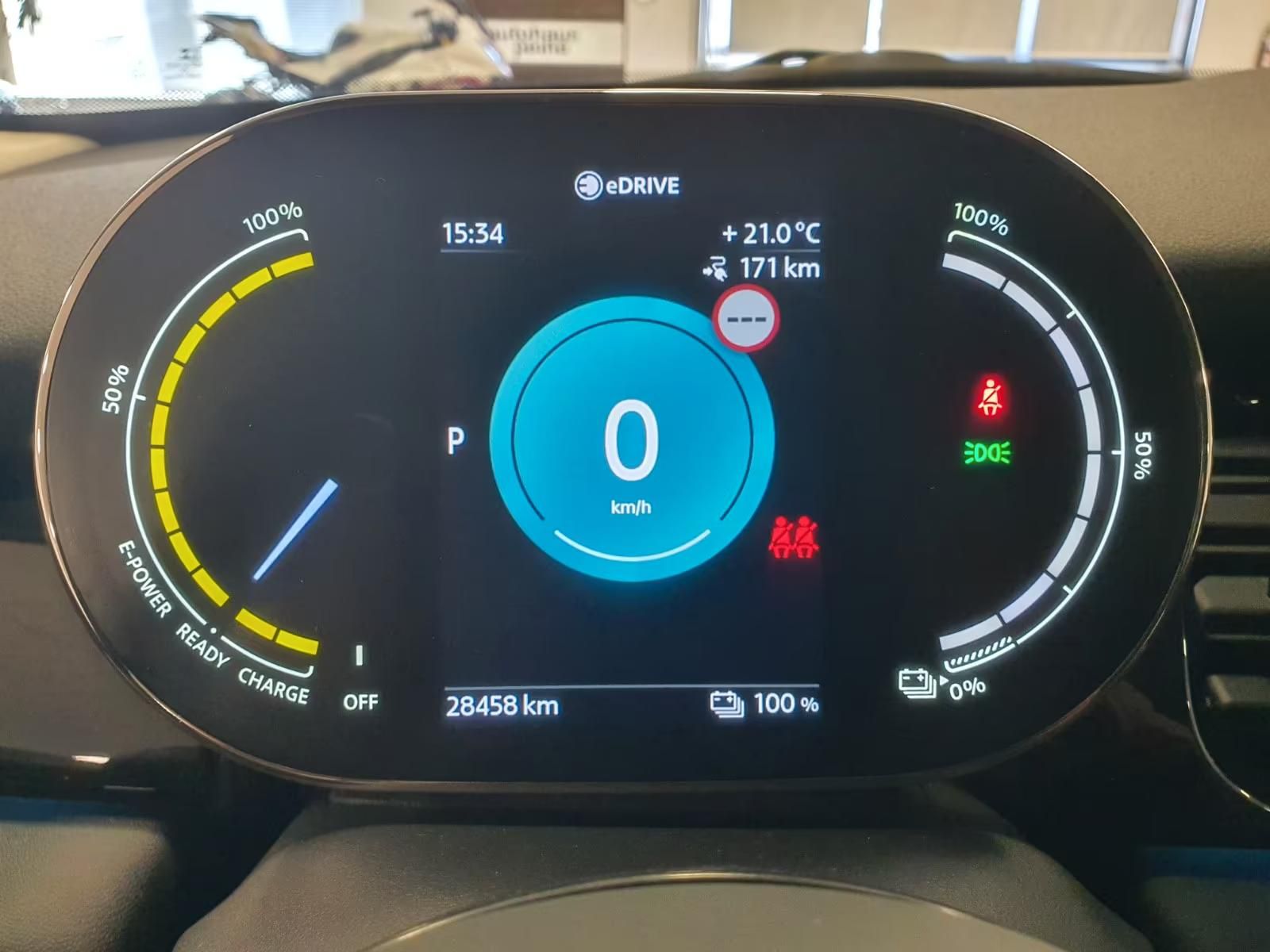 Használt MINI MINI Cooper (2023, ezüst) – 7. kép