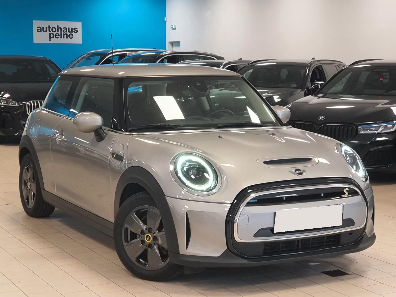 Használt MINI MINI Cooper (2023, ezüst) – 1. kép