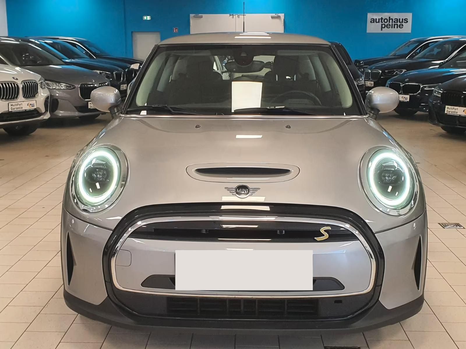 Használt MINI MINI Cooper (2023, ezüst) – 2. kép