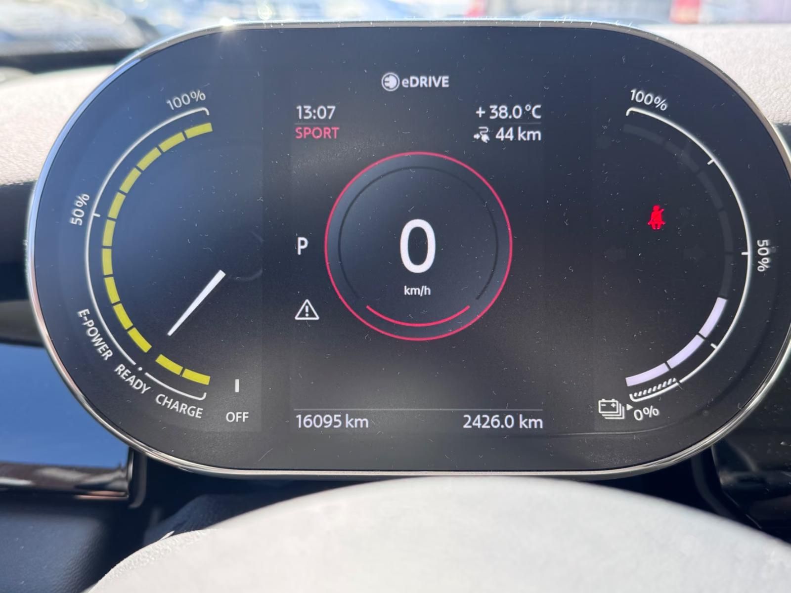 Használt MINI MINI Cooper (2021, fekete) – 7. kép