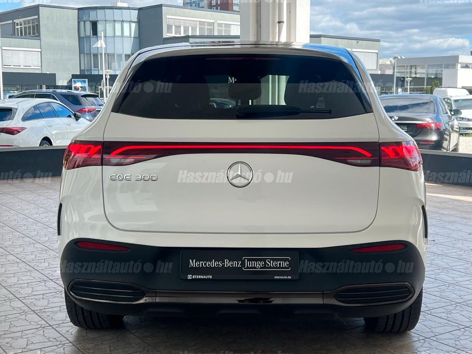 Mercedes-Benz EQE SUV – 10. kép