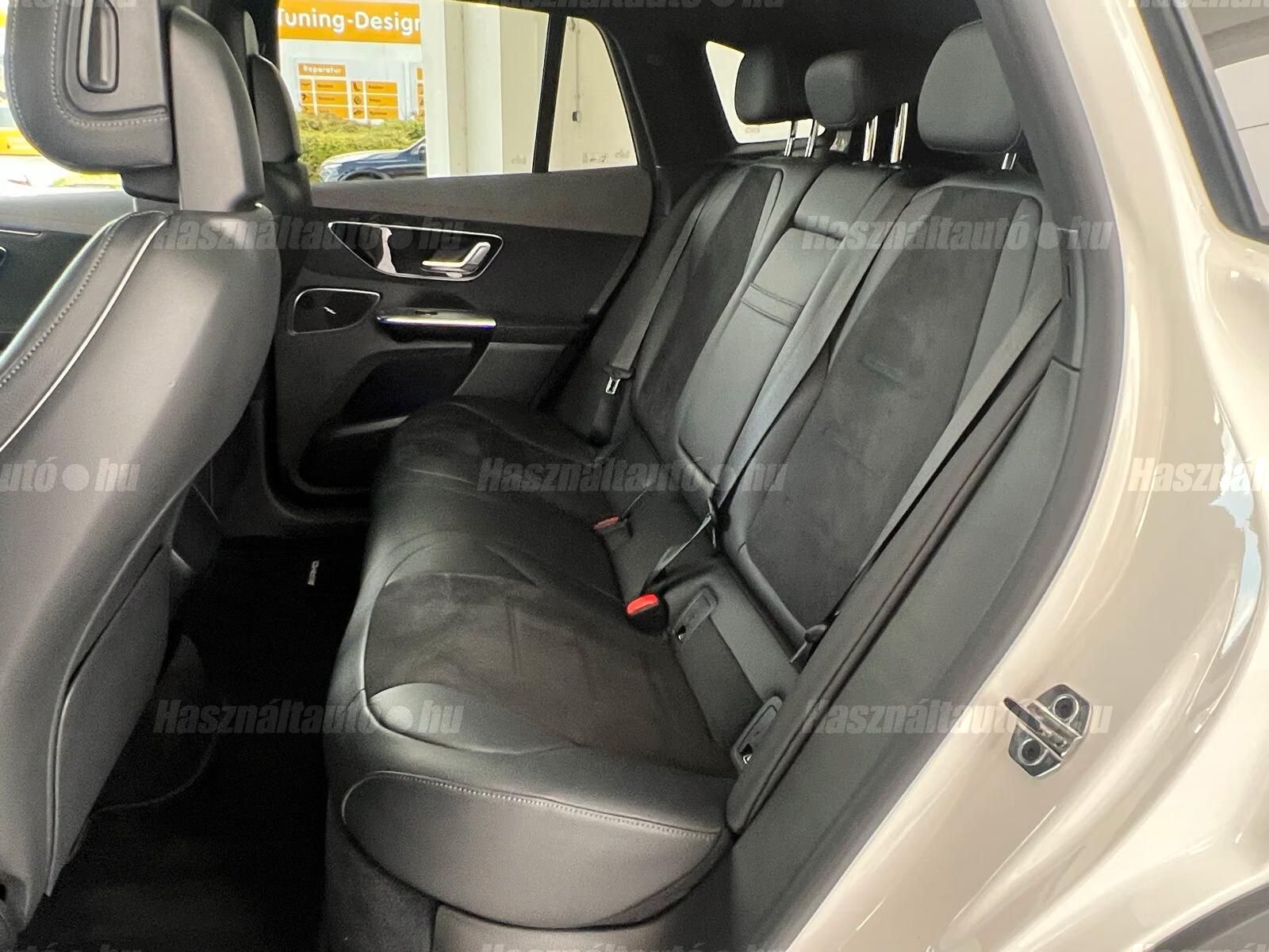 Mercedes-Benz EQE SUV – 8. kép