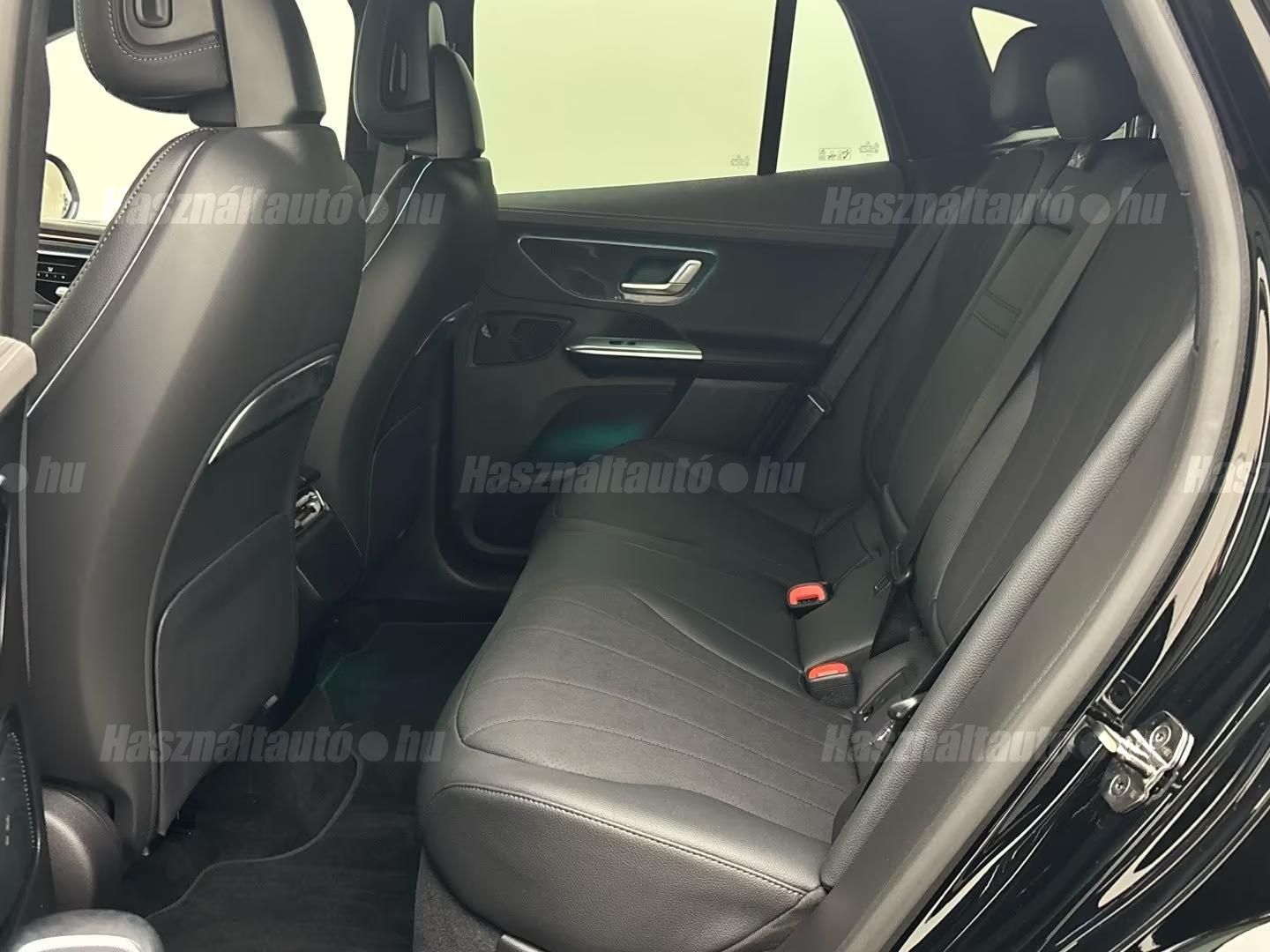 Mercedes-Benz EQE SUV – 9. kép