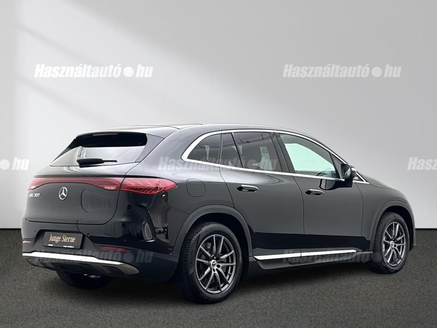 Mercedes-Benz EQE SUV – 10. kép