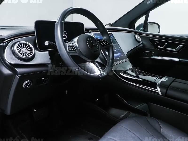 Mercedes-Benz EQE SUV – 4. kép