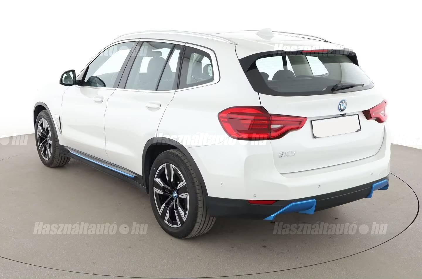 BMW IX3 – 10. kép