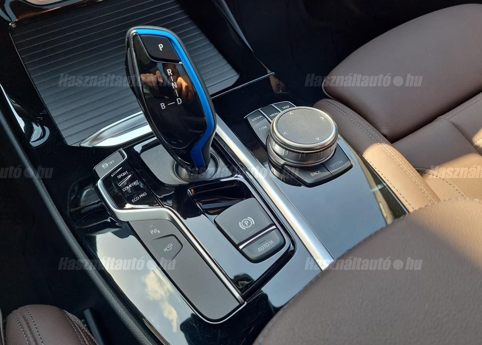 BMW IX3 – 8. kép