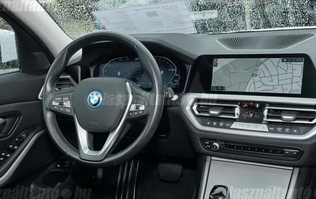 BMW 330 – 4. kép