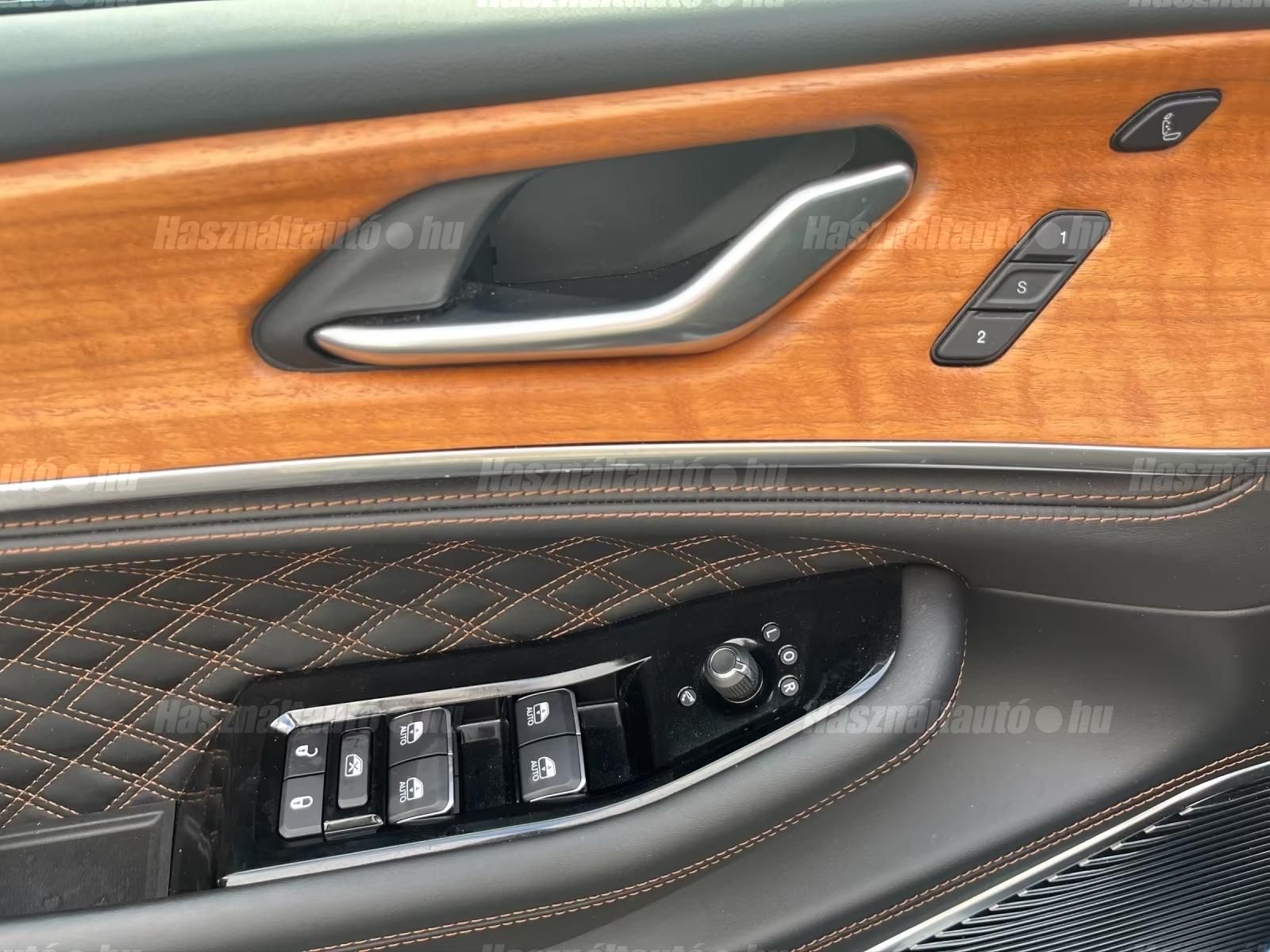 Jeep Grand Cherokee – 9. kép