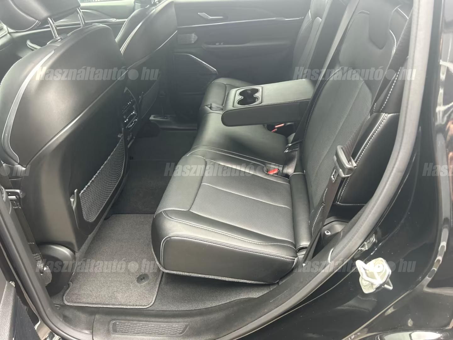 Jeep Grand Cherokee – 10. kép