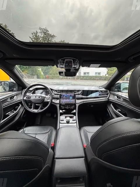 Jeep Grand Cherokee – 2. kép