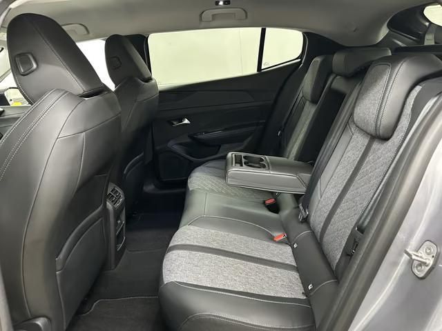 Használt Peugeot 408 (2024, szürke) – 10. kép