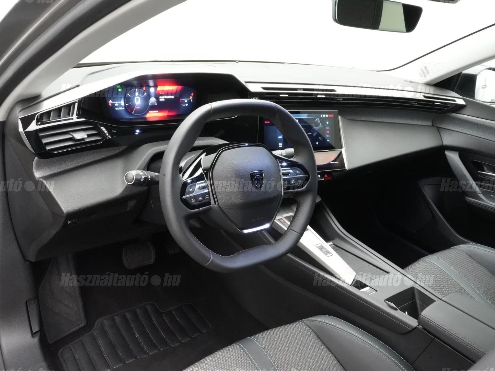 Peugeot 408 – 4. kép