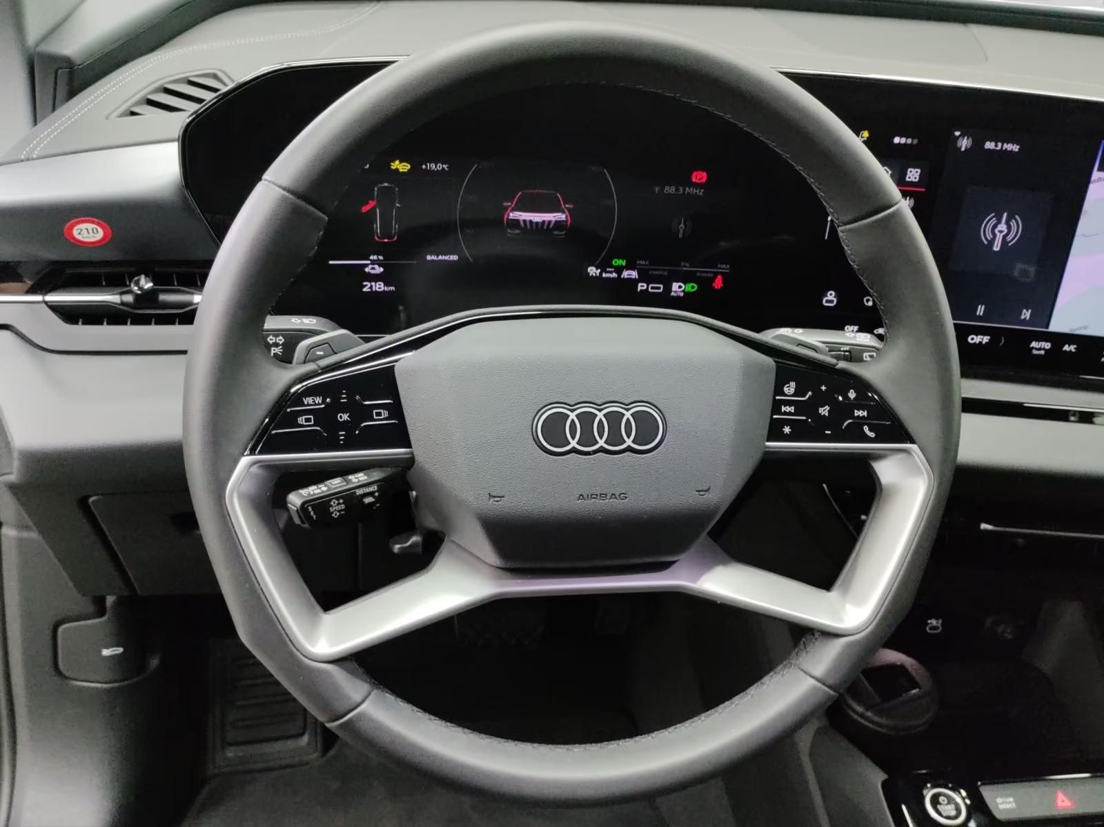 Használt Audi Q6 (2025, szürke) – 4. kép