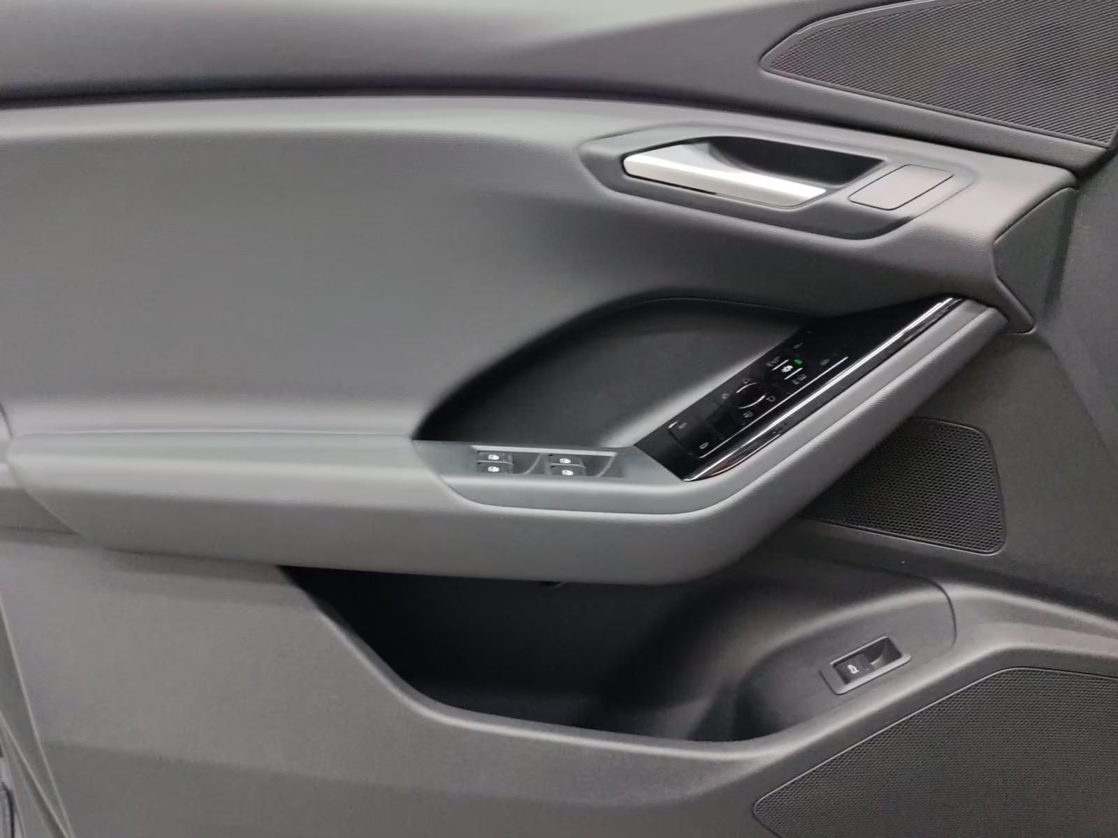 Használt Audi Q6 (2025, szürke) – 7. kép