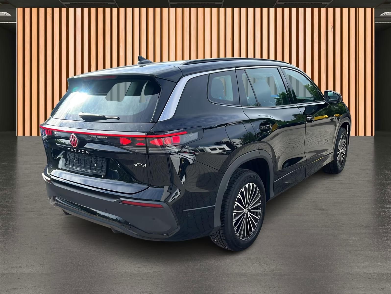 Használt Volkswagen Tayron (2025, fekete) – 10. kép