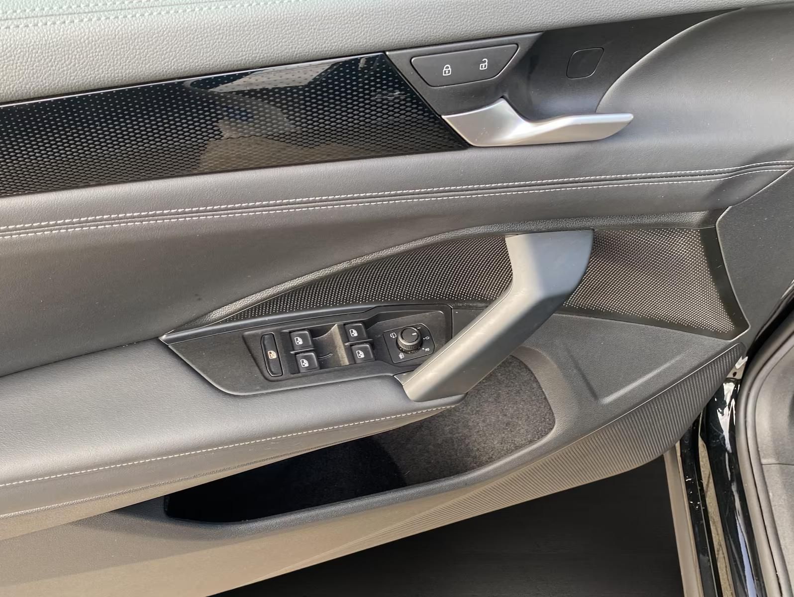 Használt Volkswagen Tayron (2025, fekete) – 5. kép