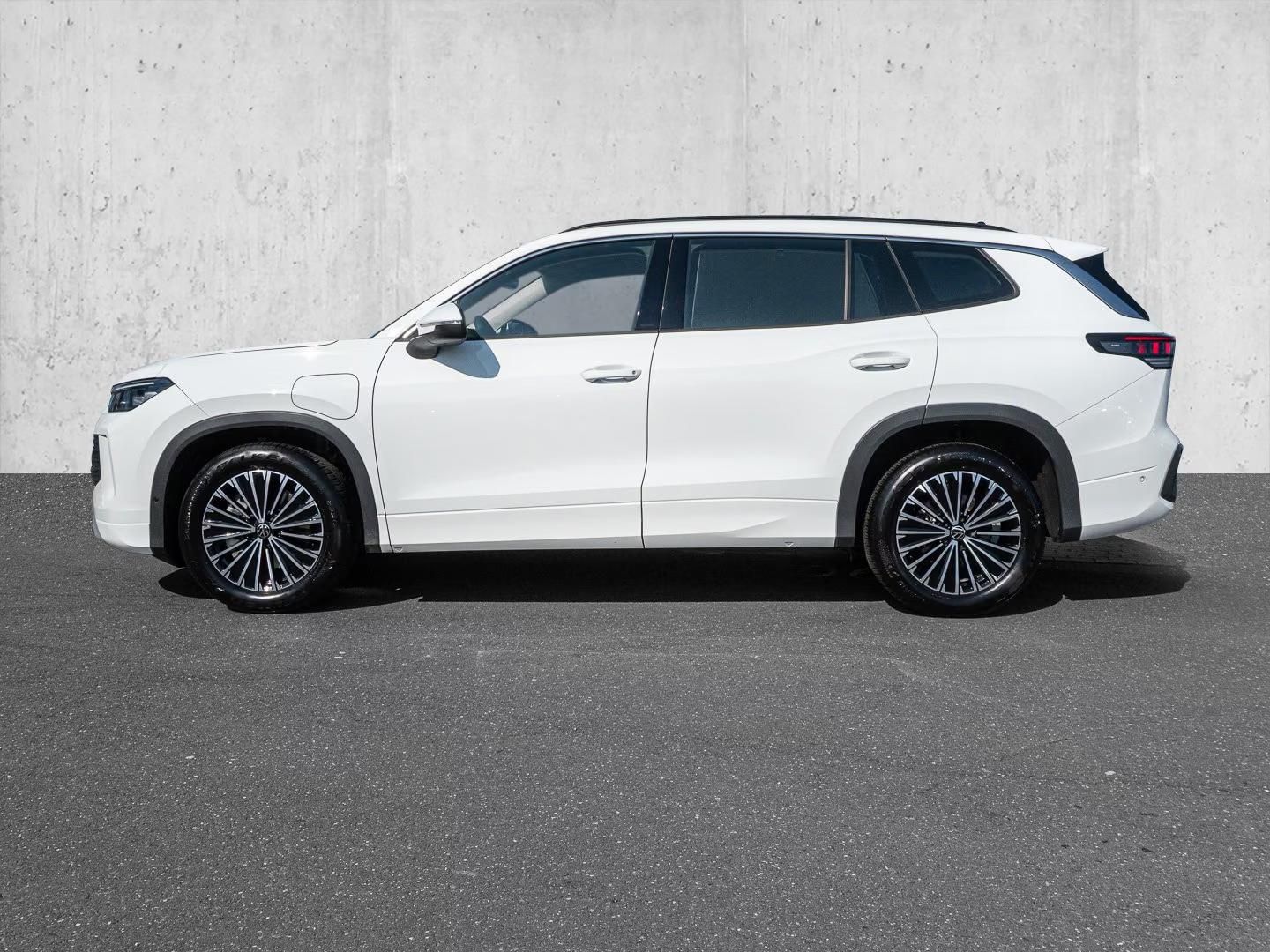Használt Volkswagen Tayron (2025, fehér) – 3. kép